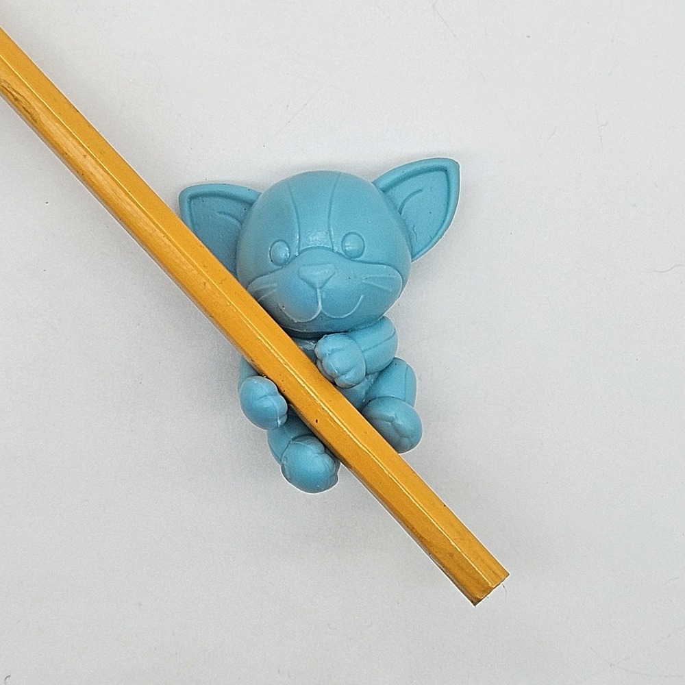 Raising Cane’s Straw Buddy Kid's Meal Toy OS Blue 2025 Cat Figure
